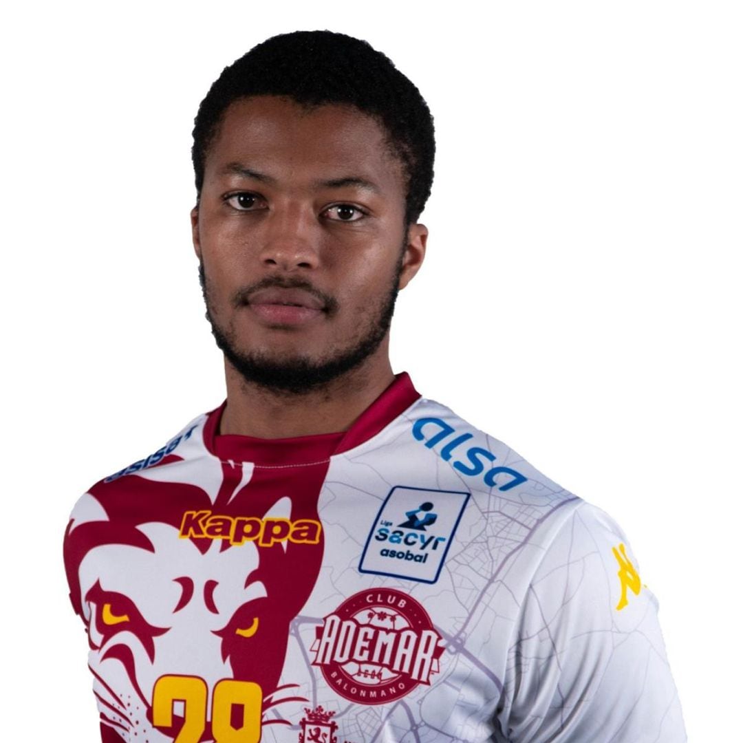 Semedo jugador del Ademar y de la selección de Cabo Verde