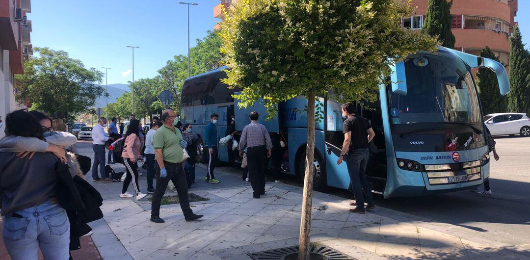 Llegada de los estudiantes a Jaén.