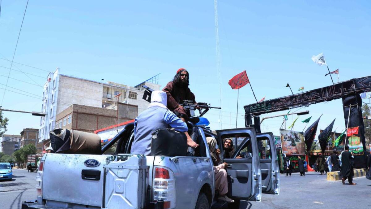 Una profesora universitaria afgana cuenta cómo le ha cambiado la vida desde la llegada de los talibán a Kabul