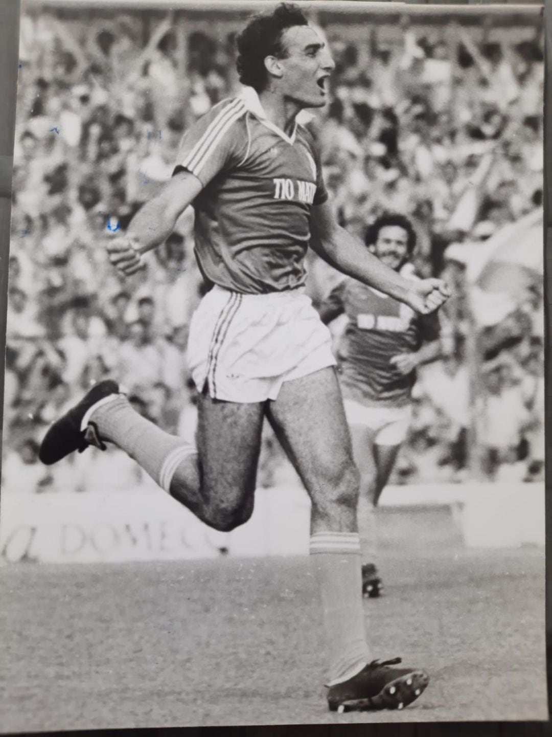 Antonio Poyatos celebrando un gol con el Xerez CD 