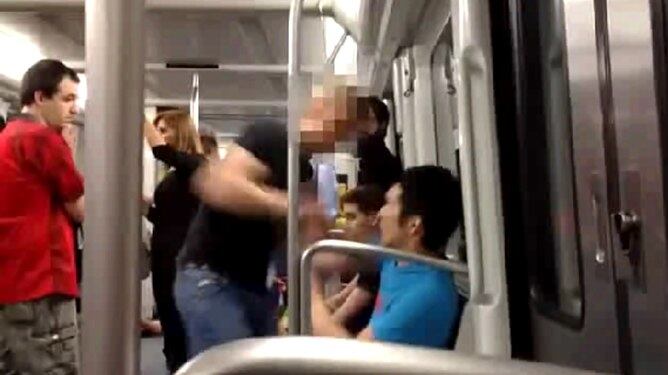 Fotograma del vídeo de l'agressió