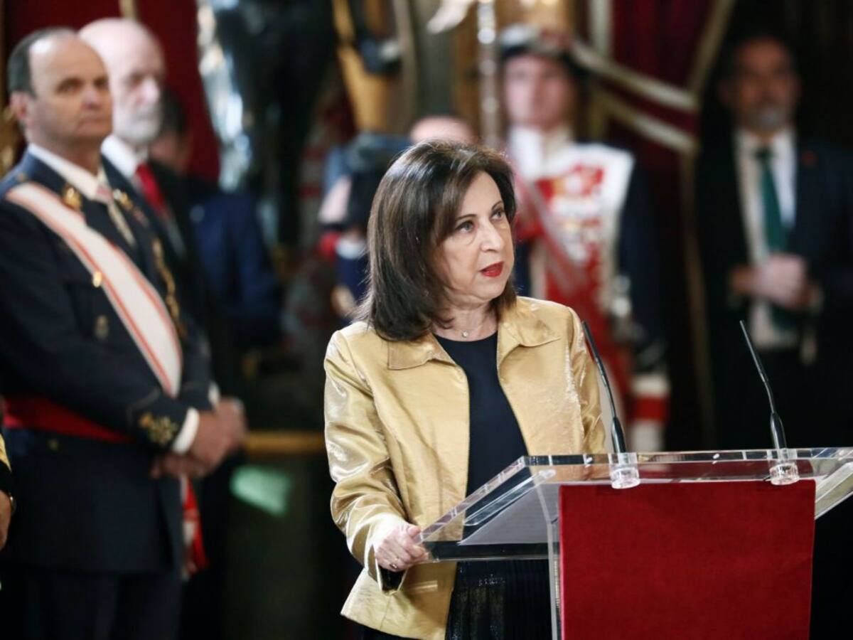 Margarita Robles seguirá como ministra de Defensa