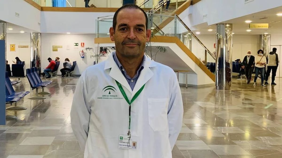 Dimite el director de enfermería del Clínico de Málaga alegando 'motivos personales'