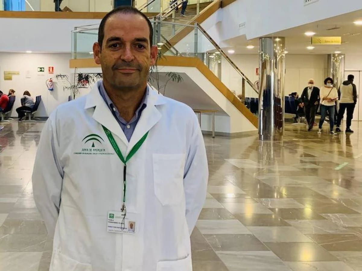 Dimite el director de enfermería del Clínico de Málaga alegando 'motivos personales'