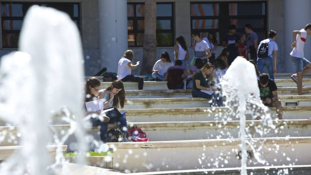Hoy por Hoy Alicante | SER 3.0: «¿Por qué es tan importante en España apostar por la Universidad pública?»