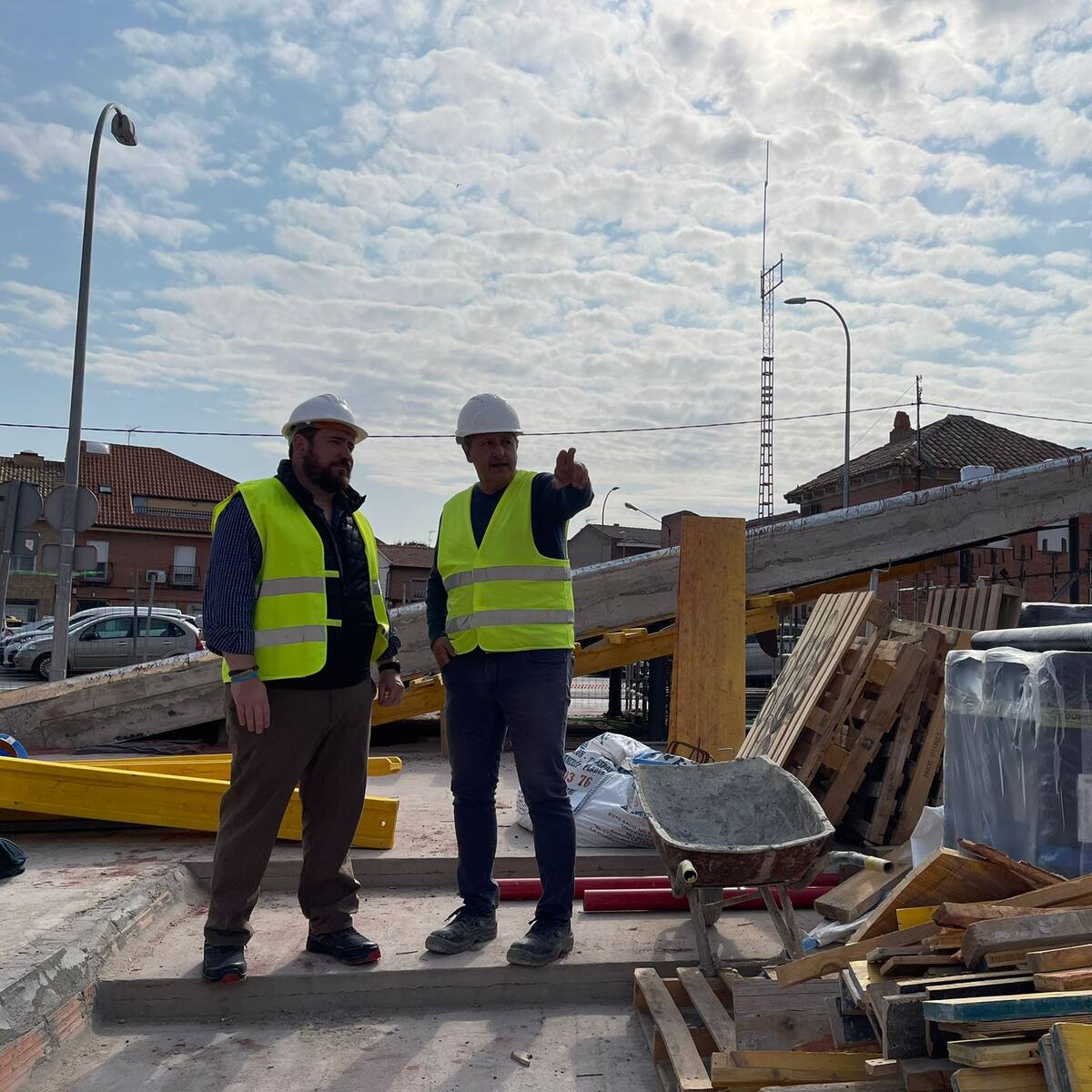 Campos se compromete a poner en marcha un coworking en el nuevo Centro de Artes Escénicas de Paracuellos de Jarama