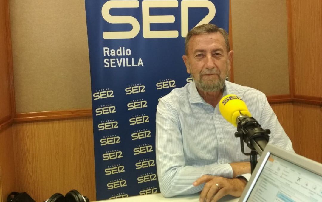 Manuel Gracia en el estudio de Hoy por Hoy Sevilla