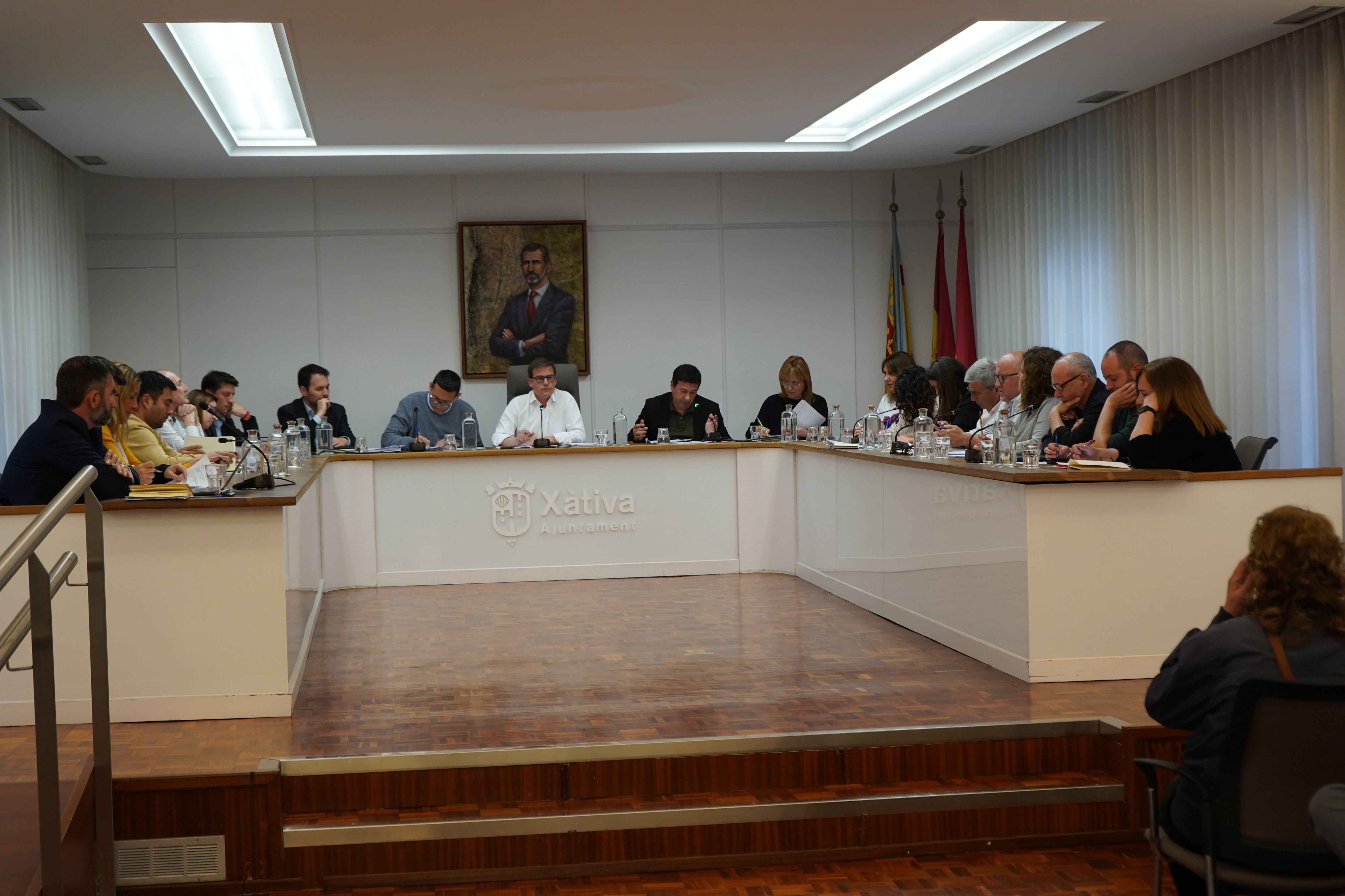 Pleno del mes de abril en Xàtiva