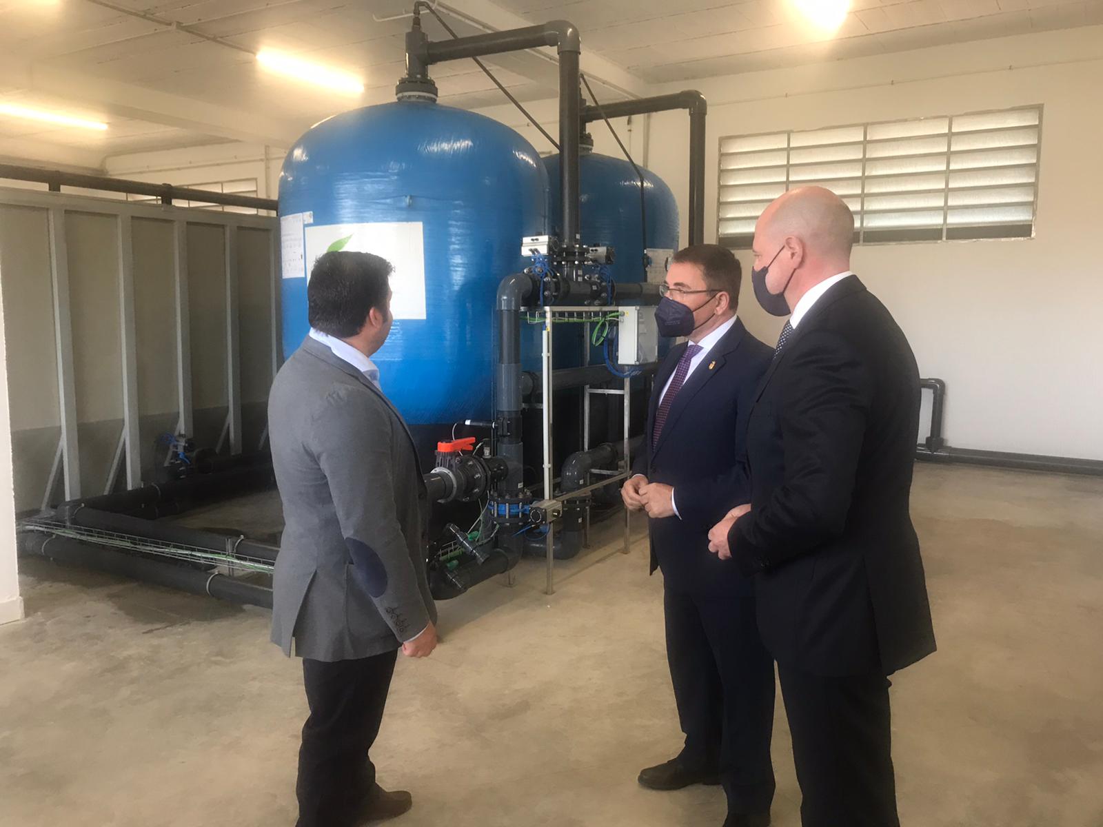 Inauguración del abastecimiento de agua potable en el poblado del Santuario de la Virgen de la Cabeza.