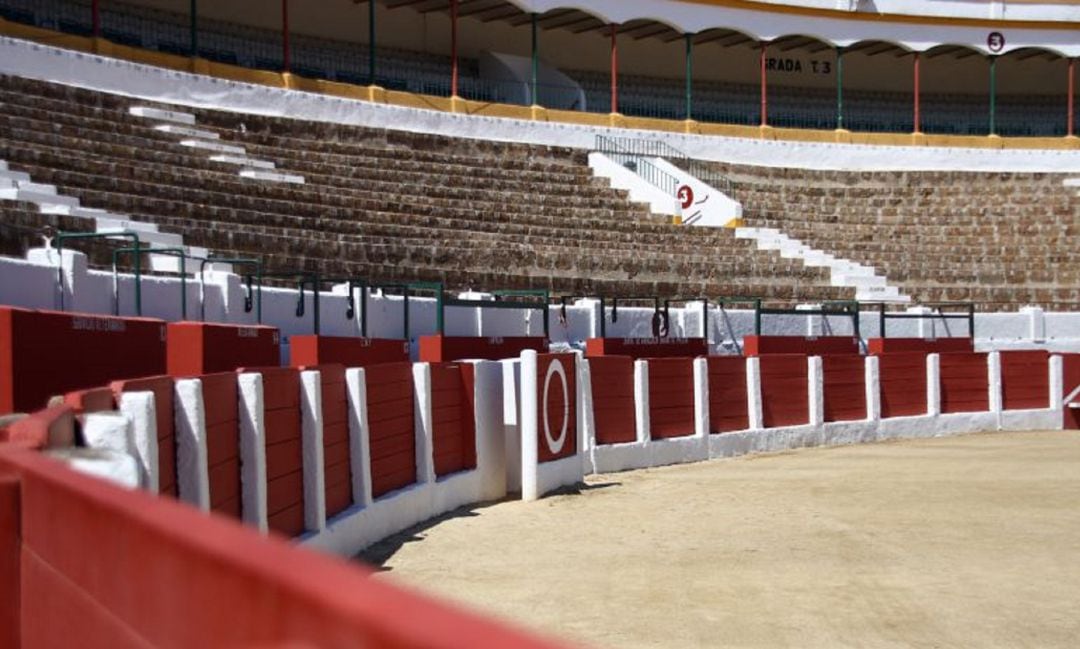 Interior de la Plaza de Toros de Linares