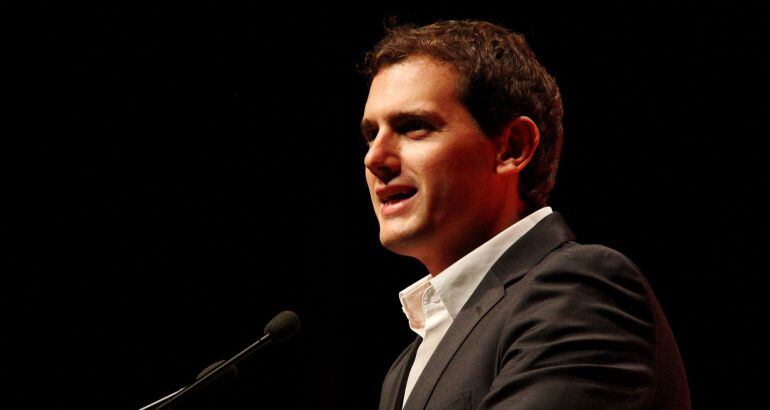 Rivera advierte que no entrará en ningún gobierno de coalición como socio minoritario