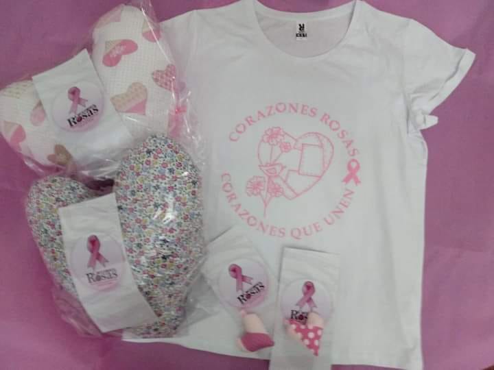 Detalles solidarios de la Asociación Corazones Rosas de Linares