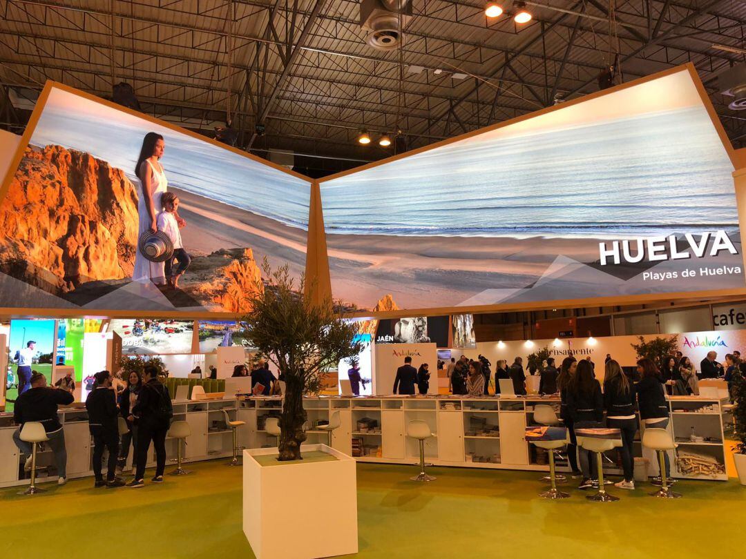 Panorámica del stand de Huelva en Fitur 2019