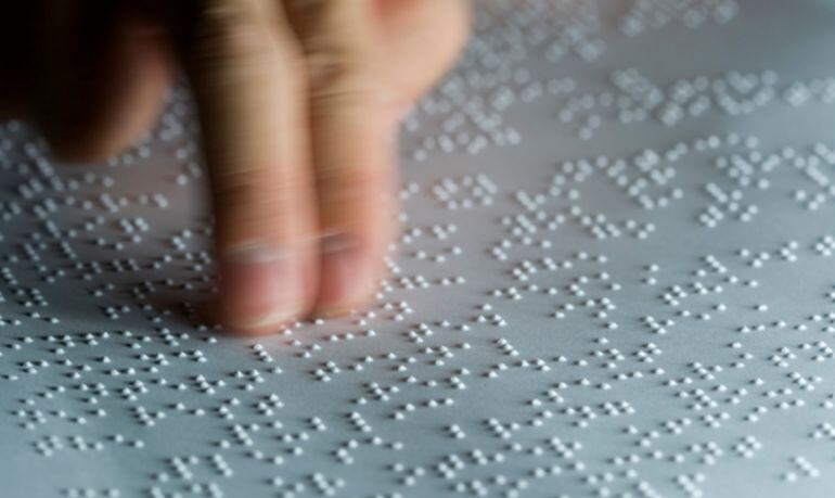 El braille, una herramienta fundamental para el desarrollo de este sistema. 