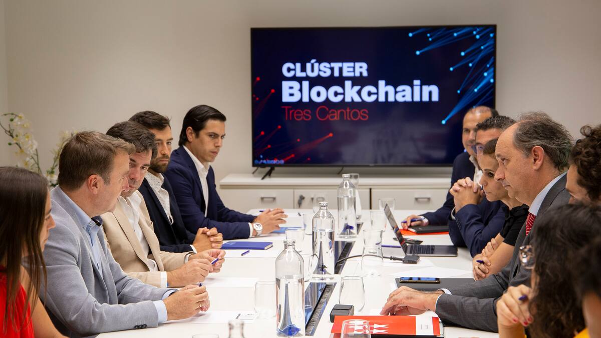 Hablamos con Belén García Minguillán, concejala de Desarrollo Económico e Innovación de Tres Cantos, sobre el primer Hackathon de Blockchain