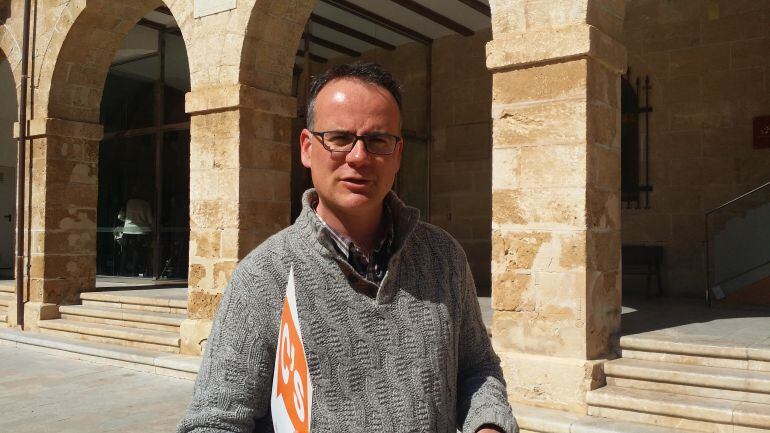 Uno de los concejales del grupo municipal Ciudadanos en el Ayuntamiento de Dénia, Sergio Benito.