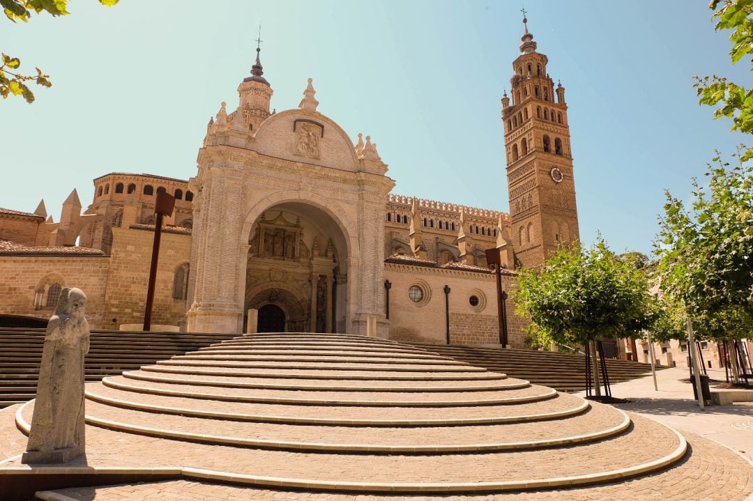 La fachada exterior de la catedral de Tarazona