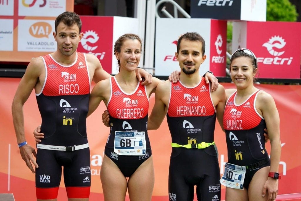 Miguel Risco, Jessica Guerrero, Daniel Martínez y Marina Muñoz, equipo de relevo mixto.