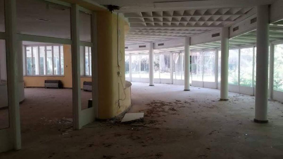 ¿Qué "otra actividad" se proyecta en el antiguo Parador de Puerto Lumbreras?