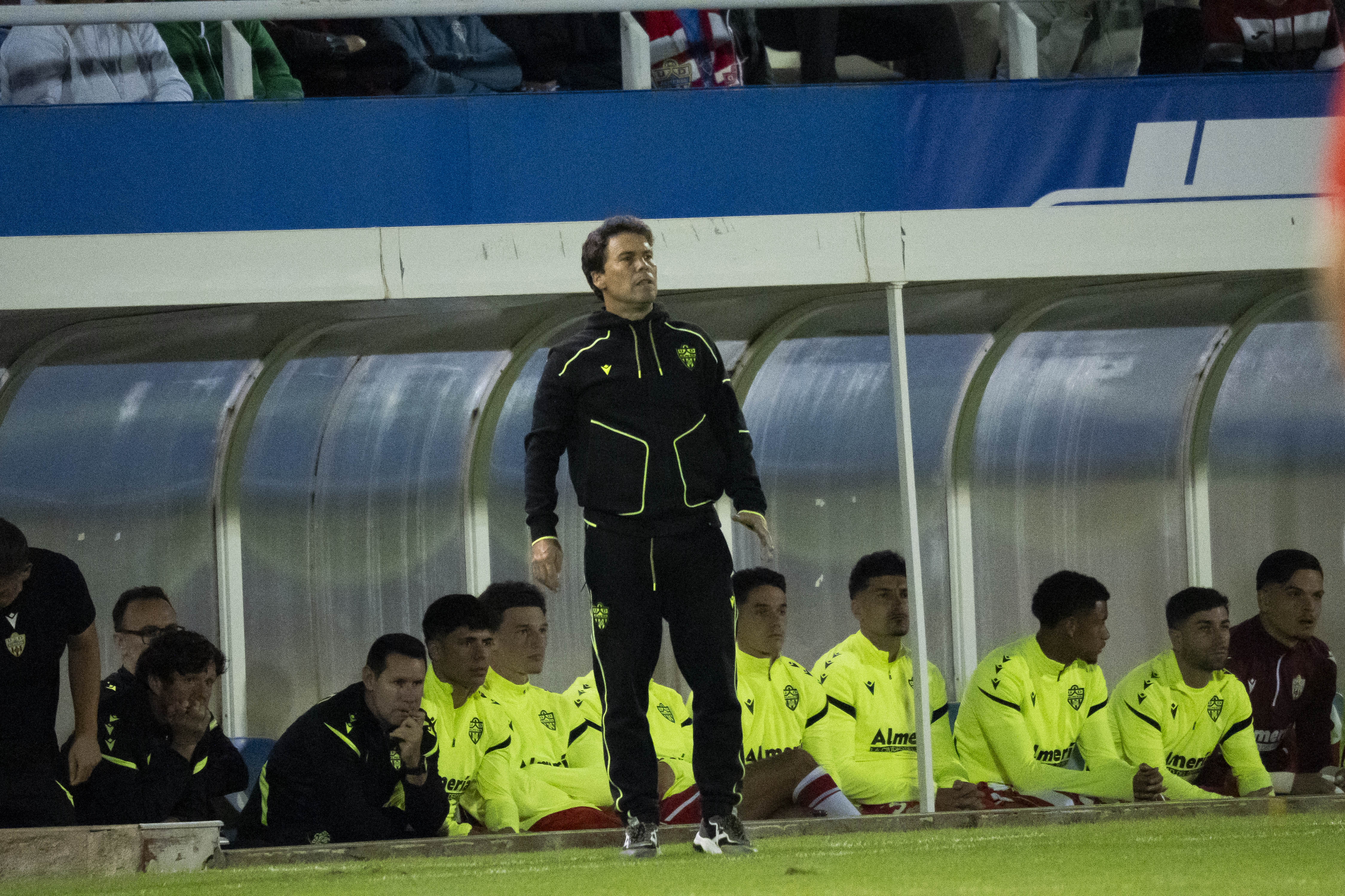 El entrenador del Almería dice que buscaba un equipo &quot;fresco&quot; y cuenta con el futbolista argentino.