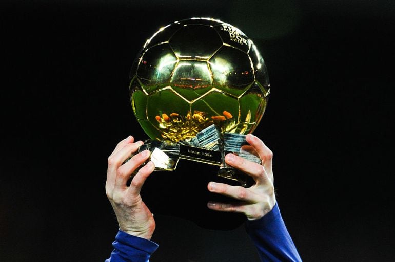 El trofeo del Balón de Oro.