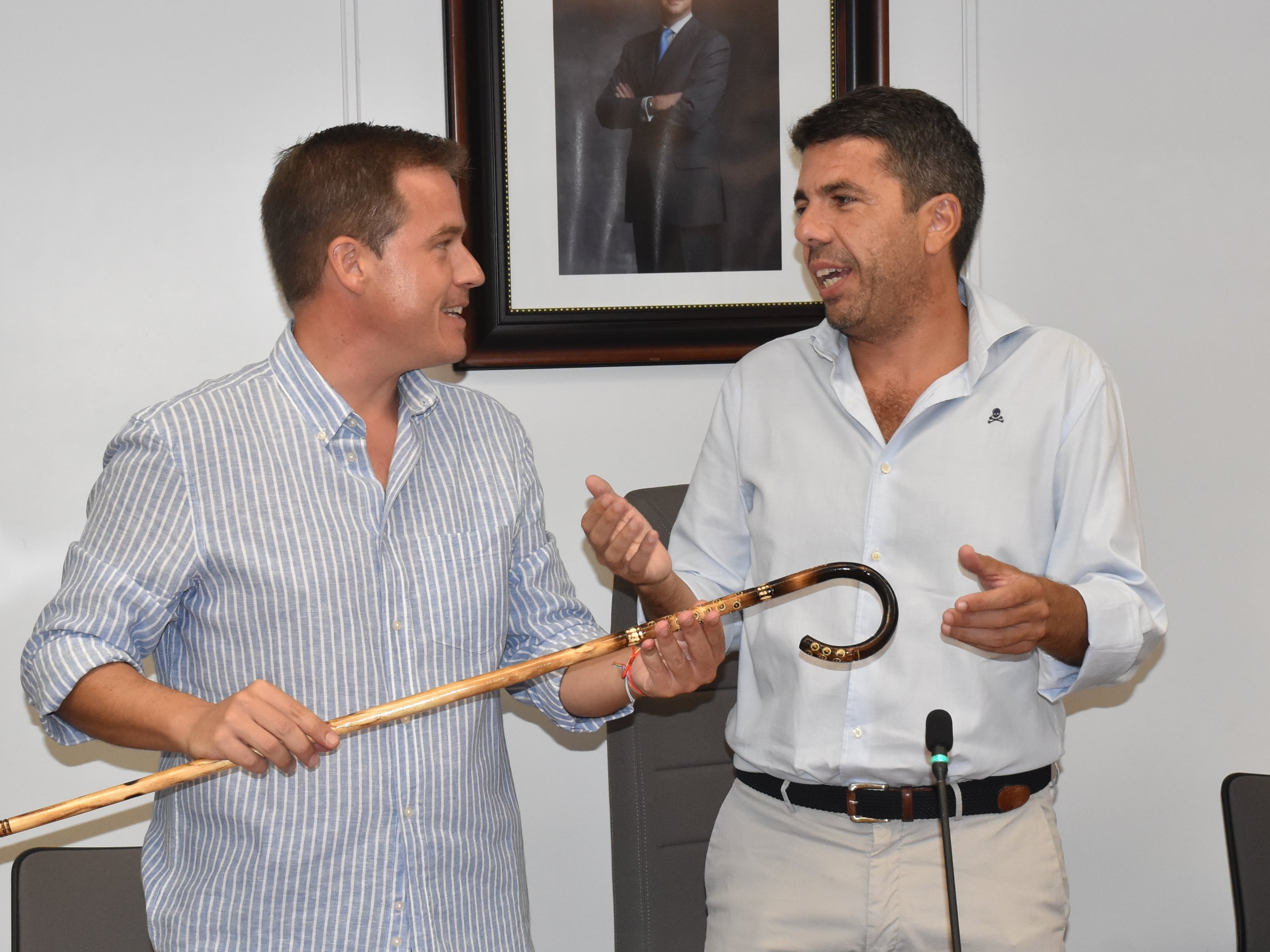 El alcalde de Xàtiva, Roger Cerdà, junto al President de la Genaralitat Carlos Mazón