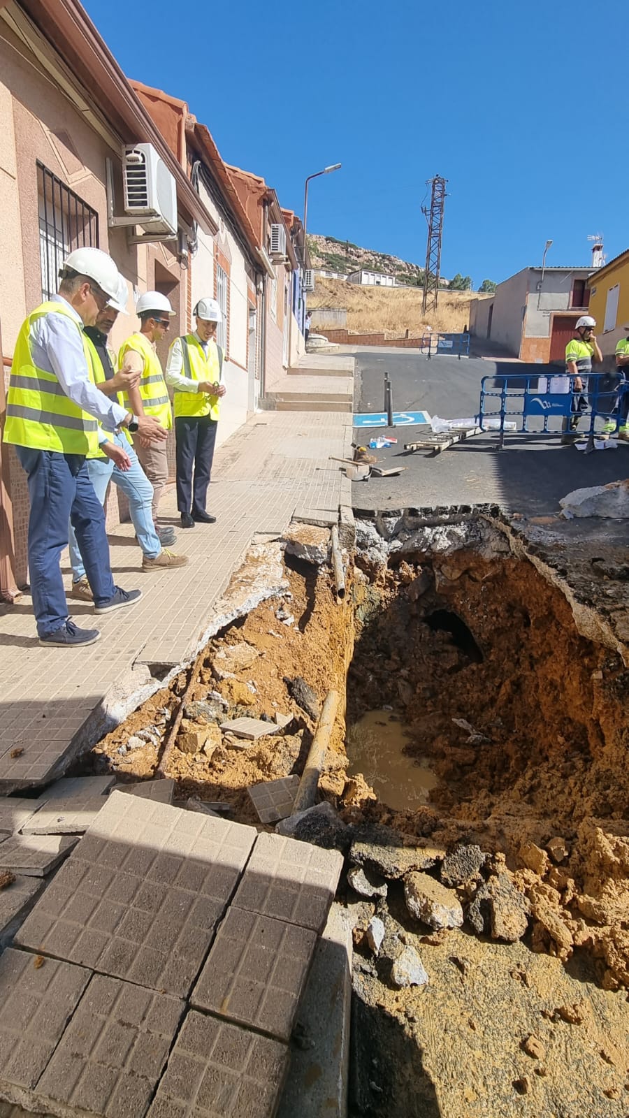 Rotura de tubería en una de las zonas más altas de Puertollano