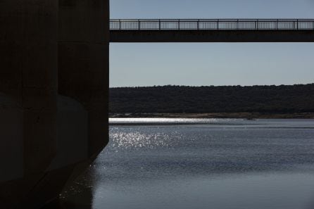 Imagen del embalse de Las Cogotas, cuya capacidad total es de 58,60 hectómetros cúbicos