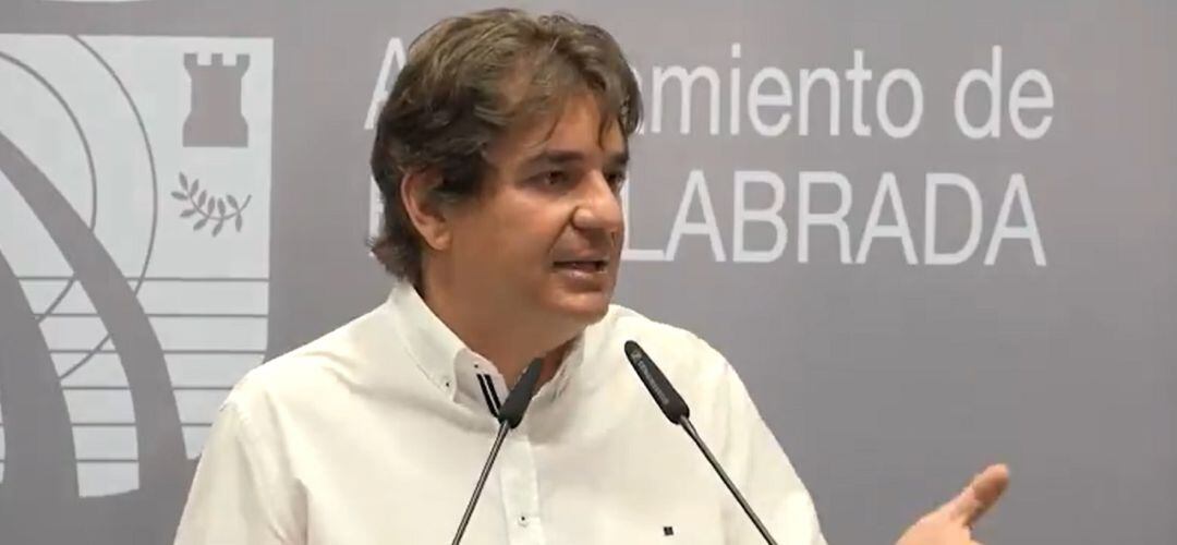 Javier Ayala critica que la Comunidad no haya reactivado varios centros de salud en la ciudad