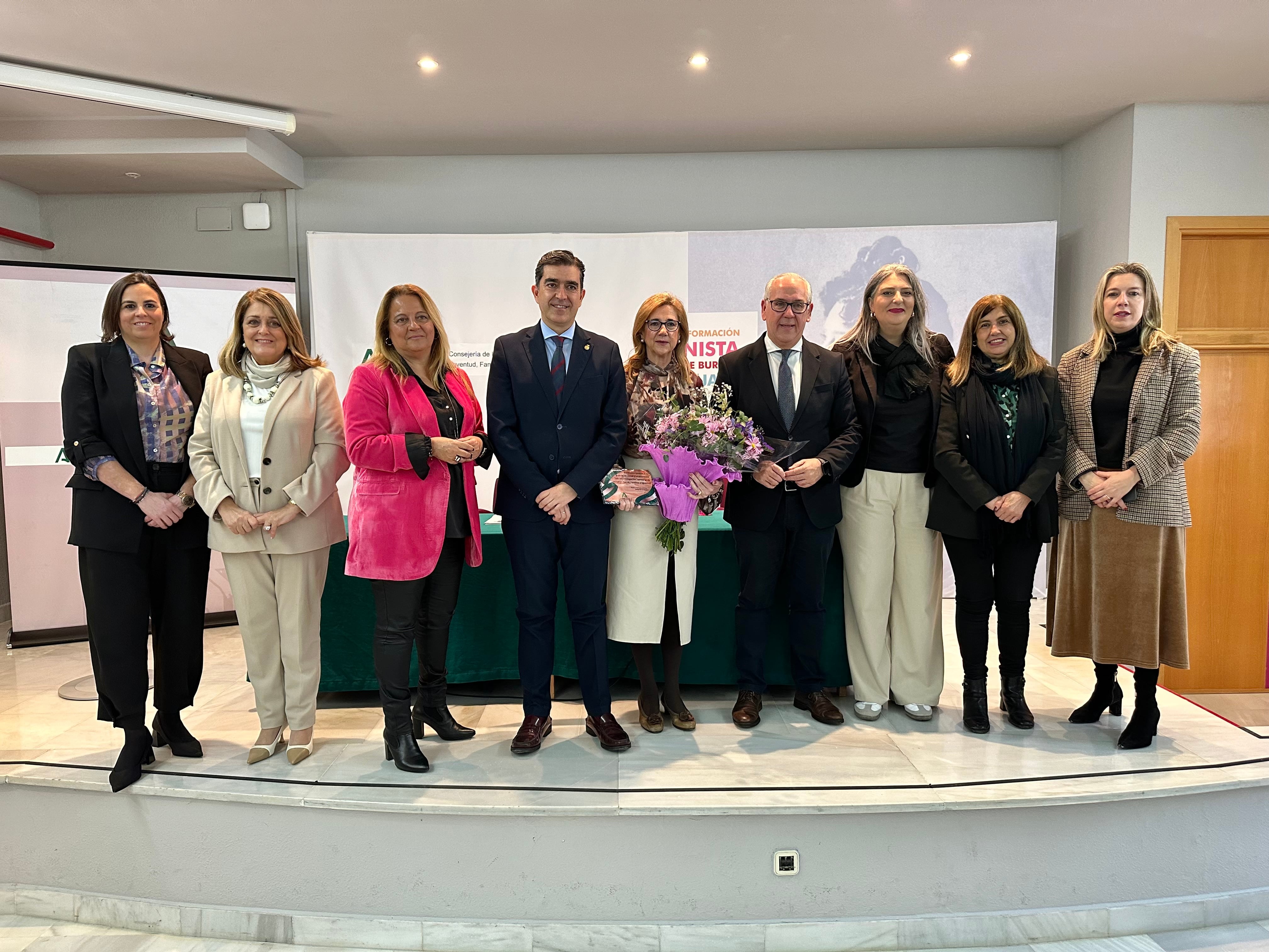 La baezana Toni Martínez, homenajeada por Igualdad como “mujer de bandera”