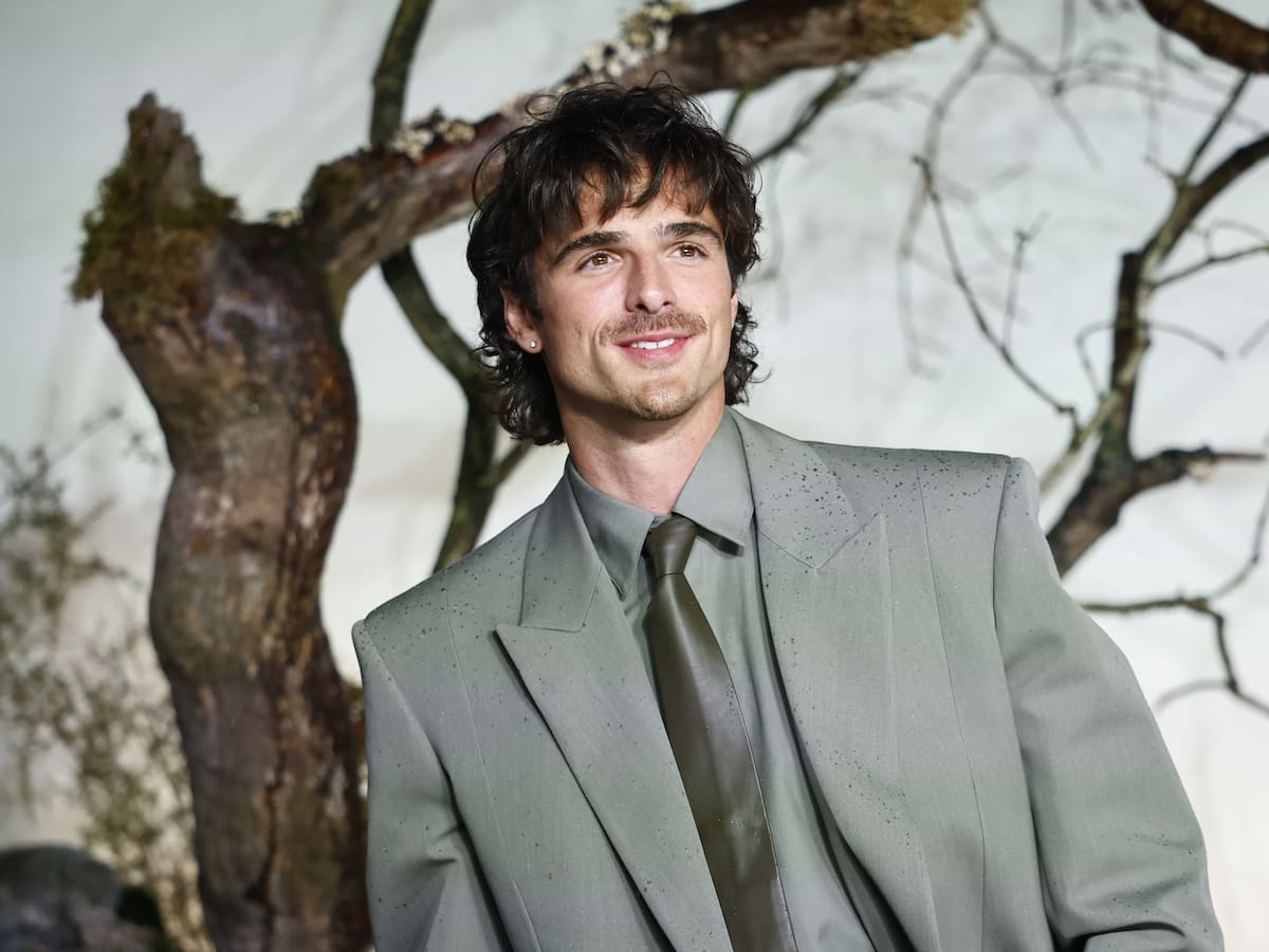 Jacob Elordi se anima a hablar en euskera y reivindica sus raíces vascas en plena visita a España