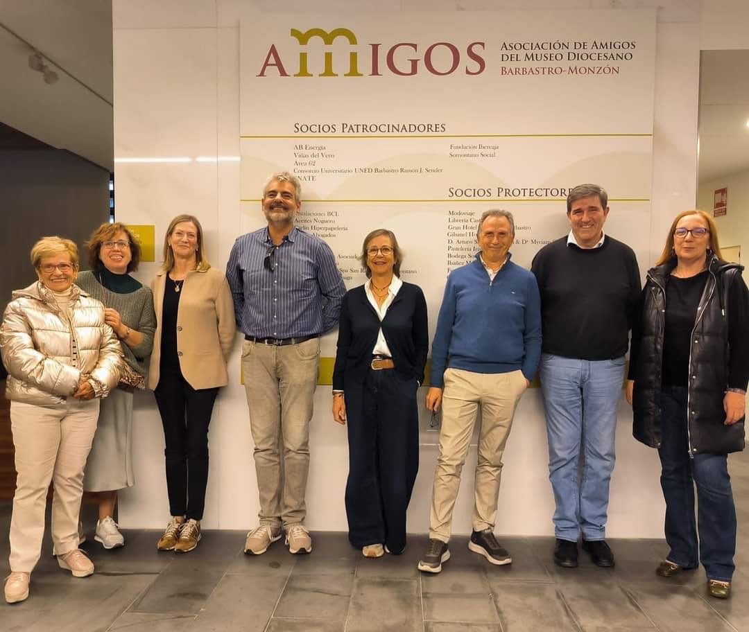 Lola Pons, María José Navarro, Paz Abadías, José María Añaños, Patricia Bravo, Gabriel Granada, Francisco Molina y Ascen Lardiés, forman la nueva junta.