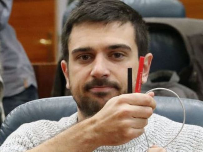 El diputado autonómico y Senador de Podemos Ramón Espinar, durante un pleno de la Asamblea Asambla de Madrid.