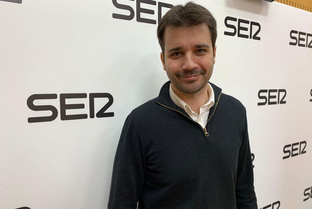 Javier Sánchez Serna, secretario tercero de la mesa del Congreso de los Diputados y diputado por la Región de Murcia de Unidas Podemos, tras ser entrevistado en el programa Hoy por hoy.