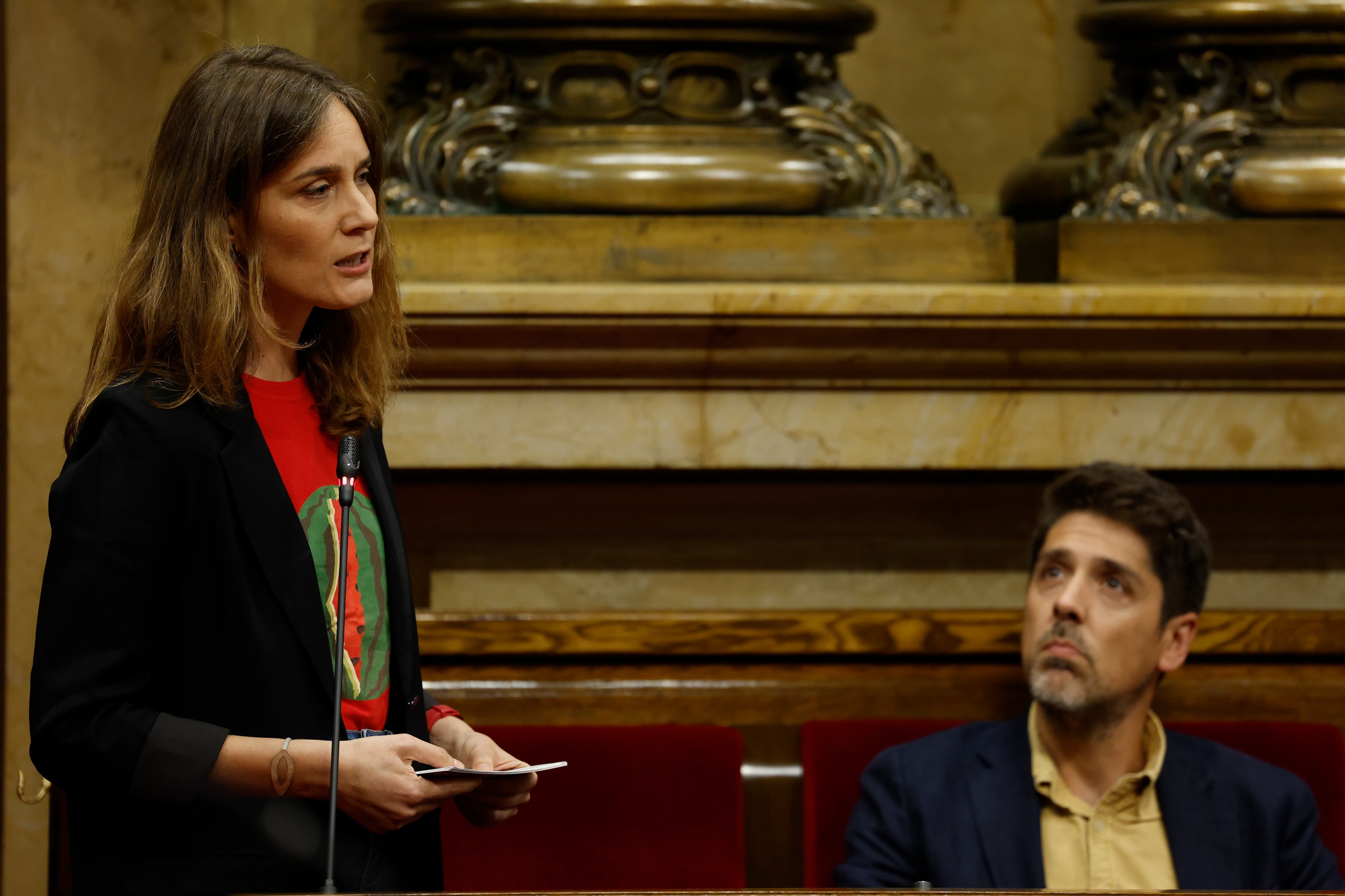La líder de Comuns, Jéssica Albiach, interviene durante la sesión de control al Govern en el Parlamento de Cataluña, en el inicio del curso político. 