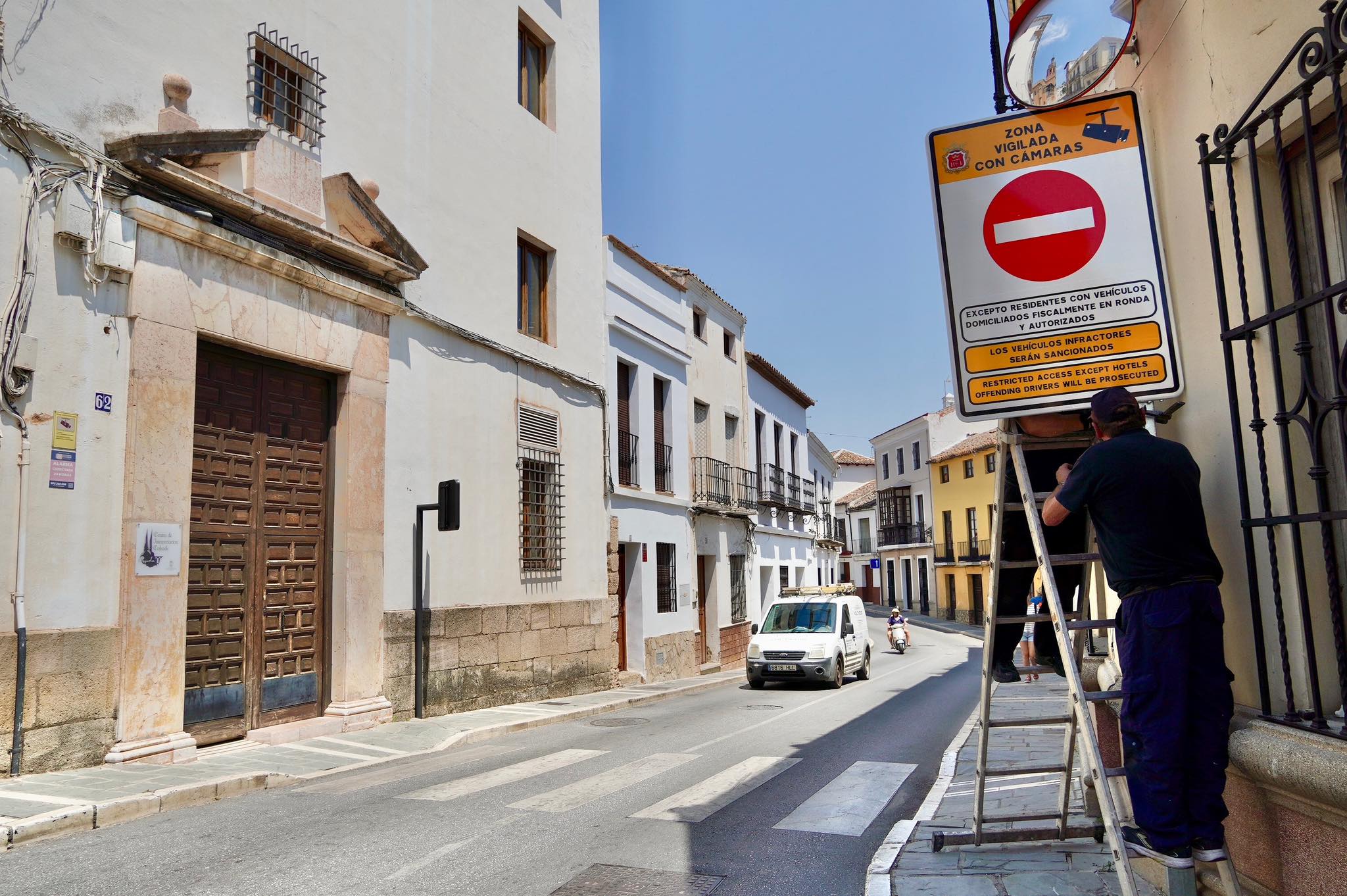 Este lunes se está instalando la cartelería informativa de la medida que entrará en vigor el 1 de agosto