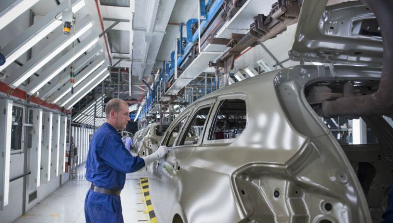 El sector industrial ha visto crecer su paro en un porcentaje del 12%