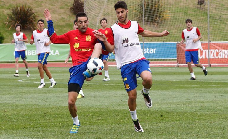 Bruno Soriano entrena con la selección española en Las Rozas