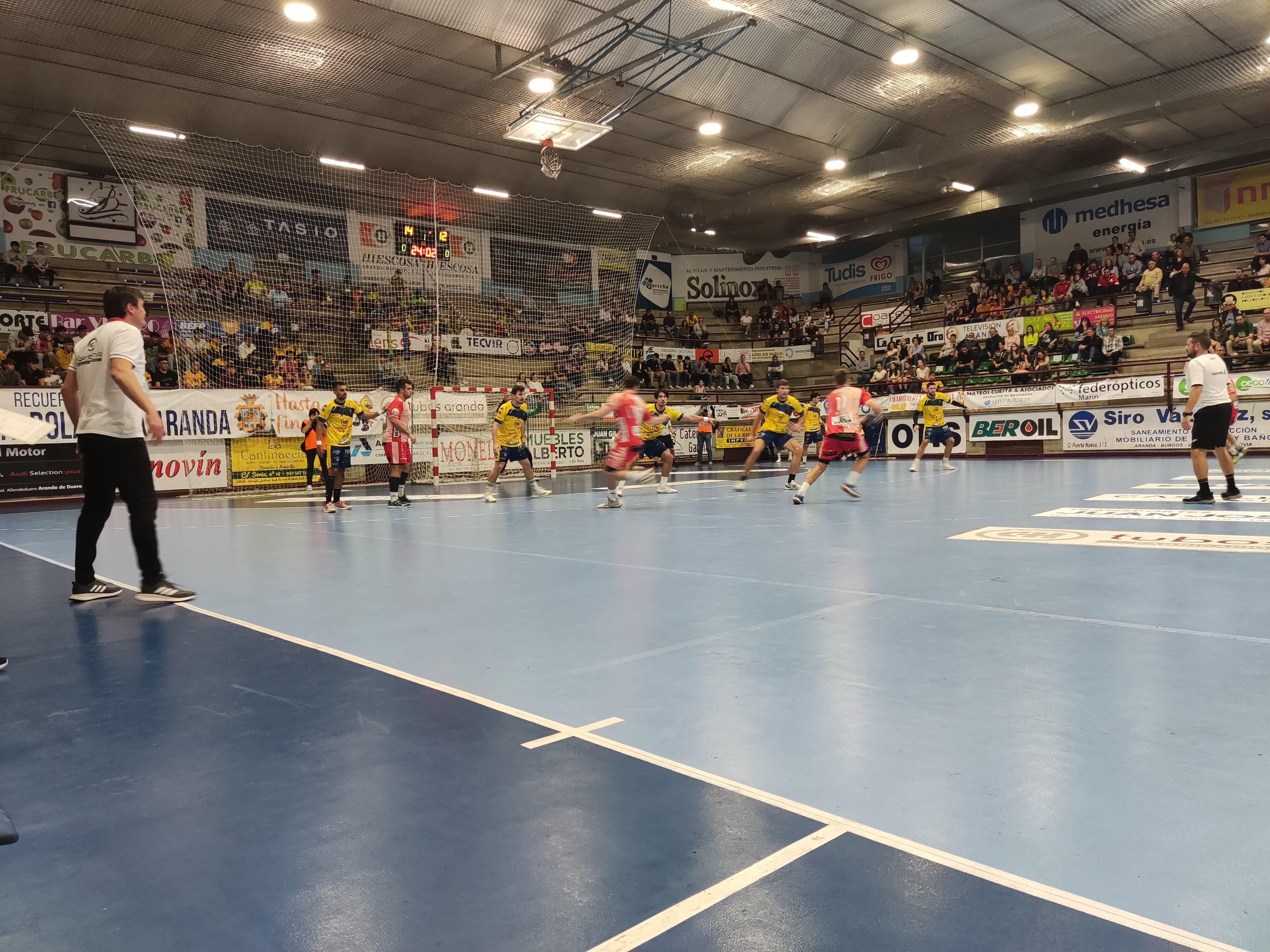 La defensa del Tubos Aranda durante una acción de partido ante Zamora