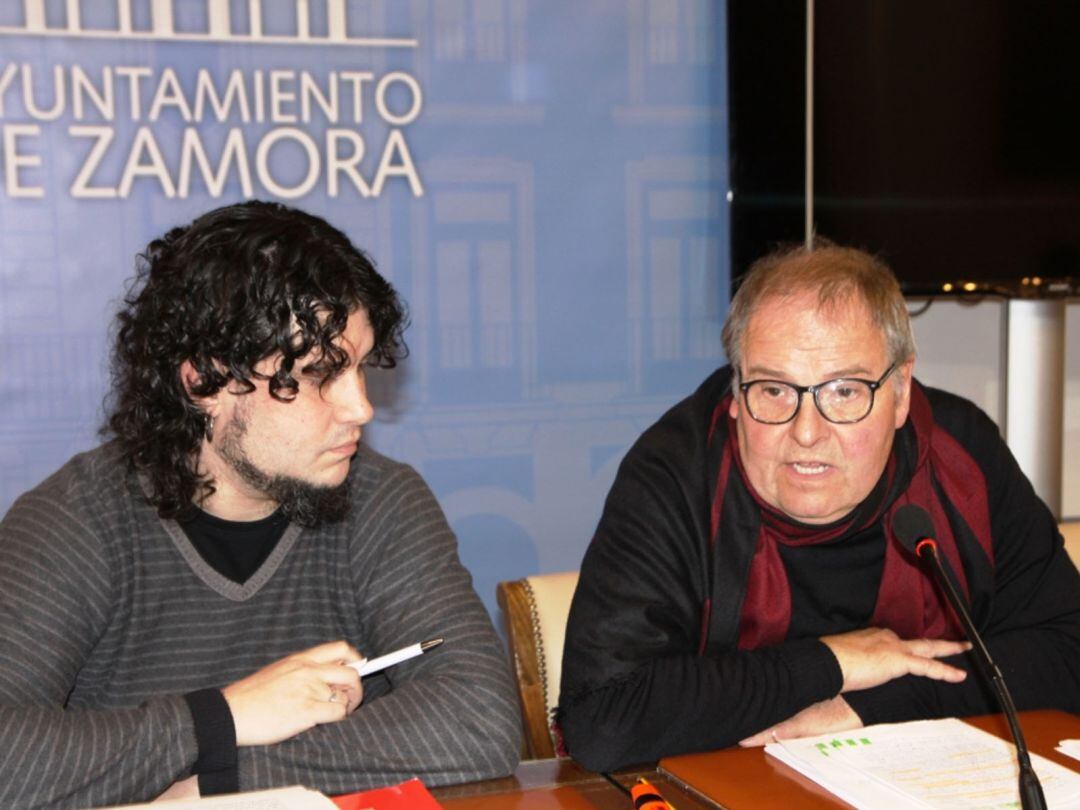 Los concejales Diego Bernardo y Christoph Strieder en la rueda de prensa posterior a la Junta Local de Gobierno