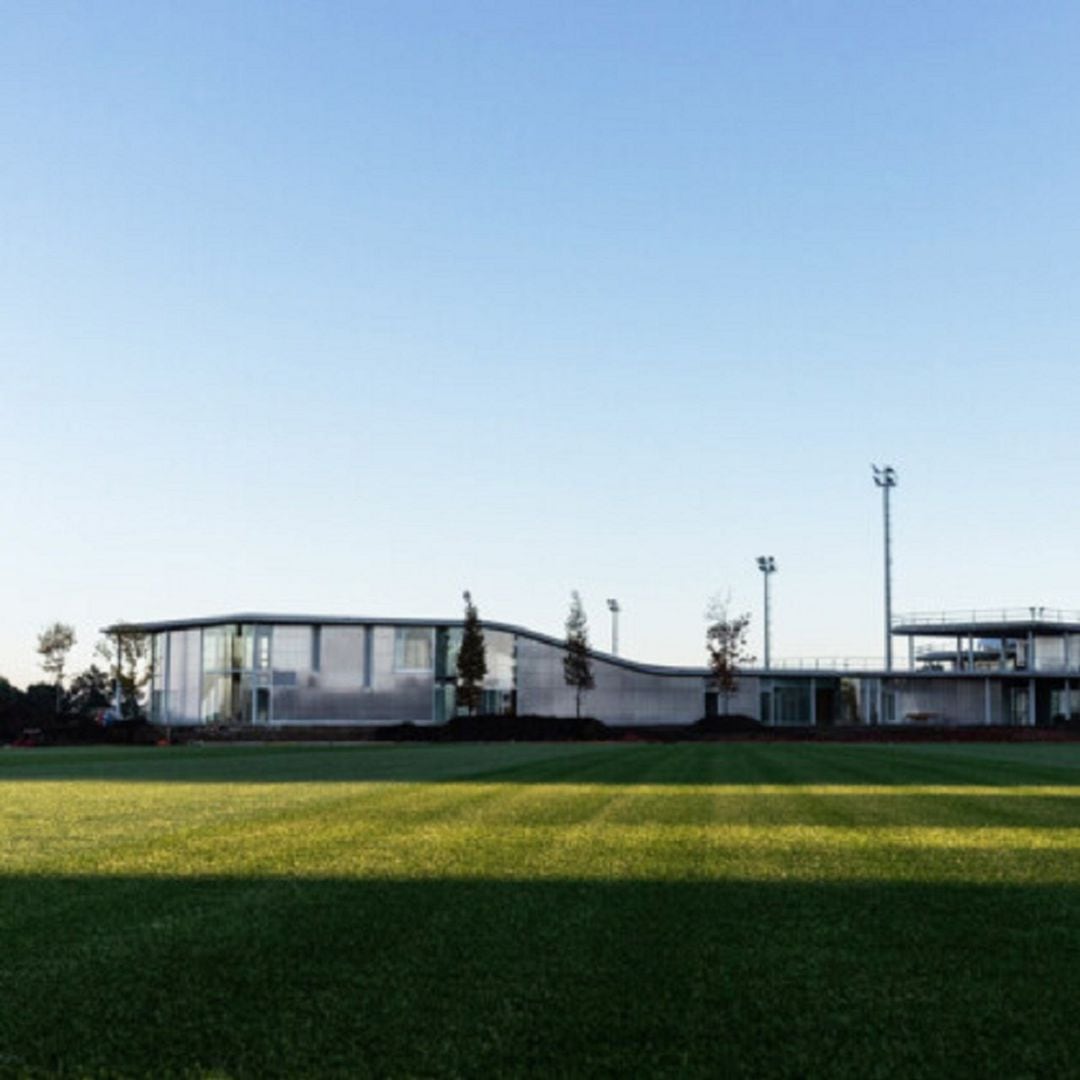 Edificio de la nueva Ciudad Deportiva Afouteza