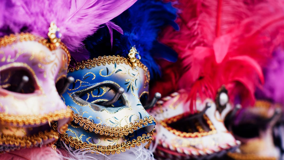 Cuando disfrazarte en carnaval cambia tu identidad: la moda como herramienta