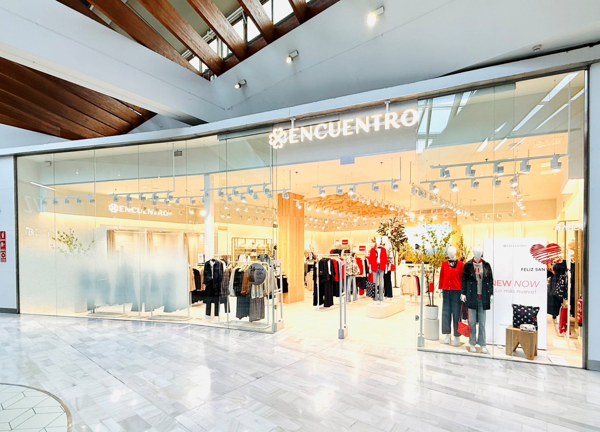 Nueva tienda de Encuentro en el centro comercial de Sevilla Los Arcos