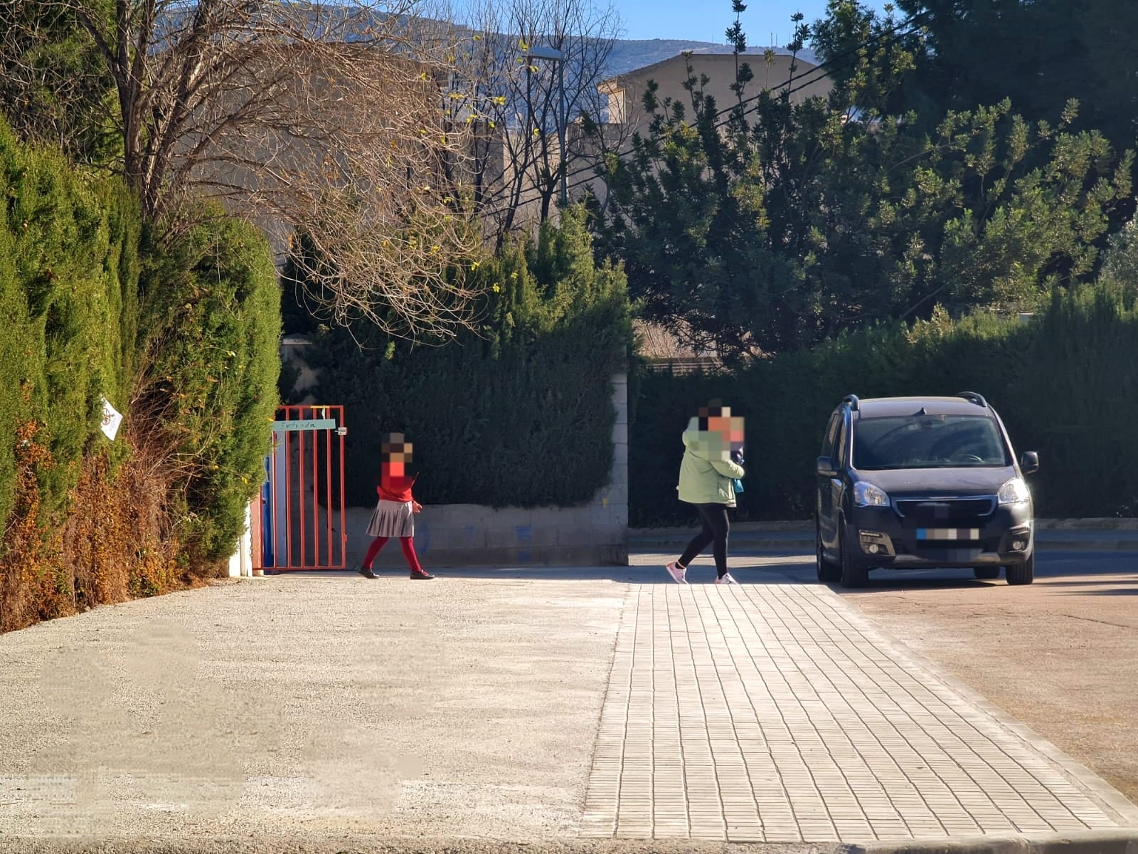 Mejora del entorno de la escuela infantil El Puente de Elda