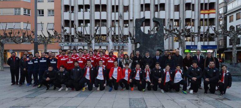 Foto de familia del ABANCA Ademar 