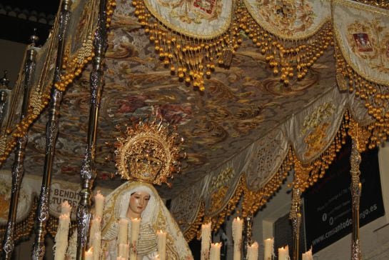 Procesión extraordinaria de la Virgen de la Victoria de Granada el 24 de octubre de 2015