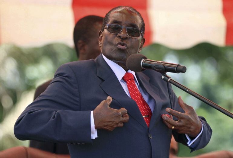  El presidente de Zimbabue Robert Mugabe