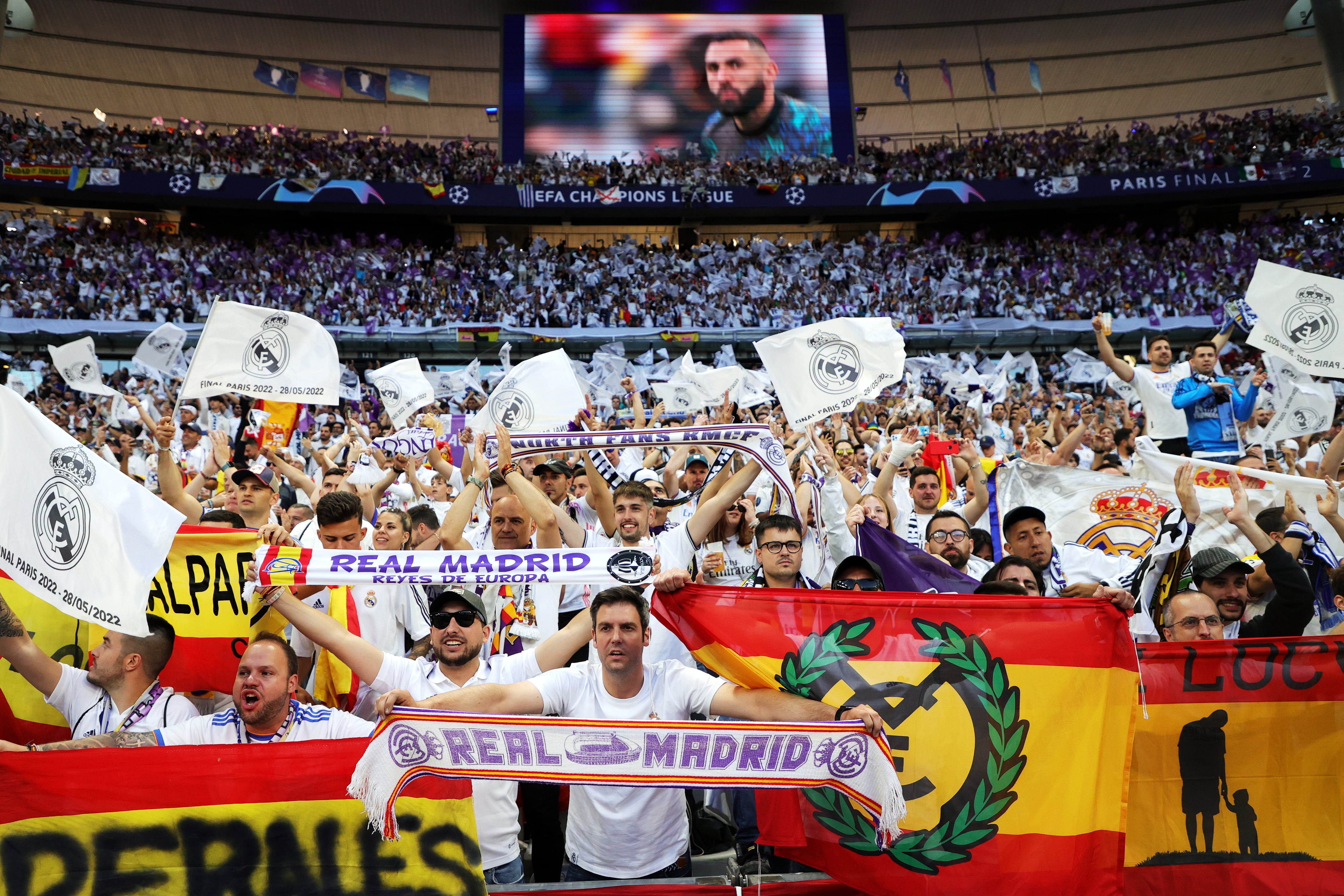 Aficionados del Real Madrid en el Stade de France. (Liga de Campeones, Francia) EFE/EPA/FRIEDEMANN VOGEL