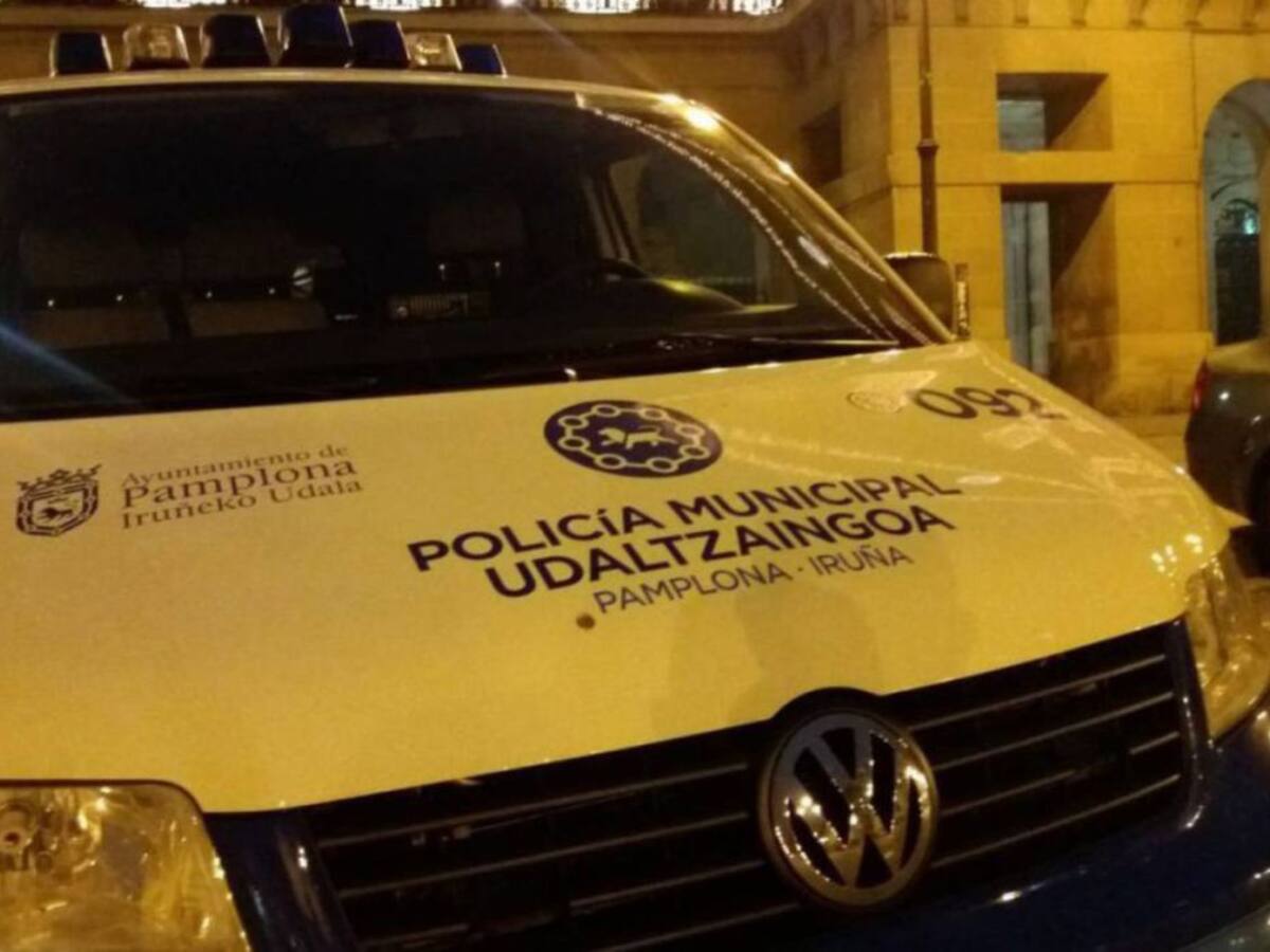 Policía Municipal de Pamplona investiga los daños causados este fin de semana a 27 coches en la Milagrosa