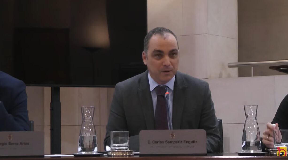 El diputado Carlos Sampériz durante el pleno de este jueves.